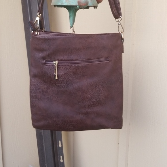 *SOLD* Beautiful Like New Purse - Picture 3 of 6